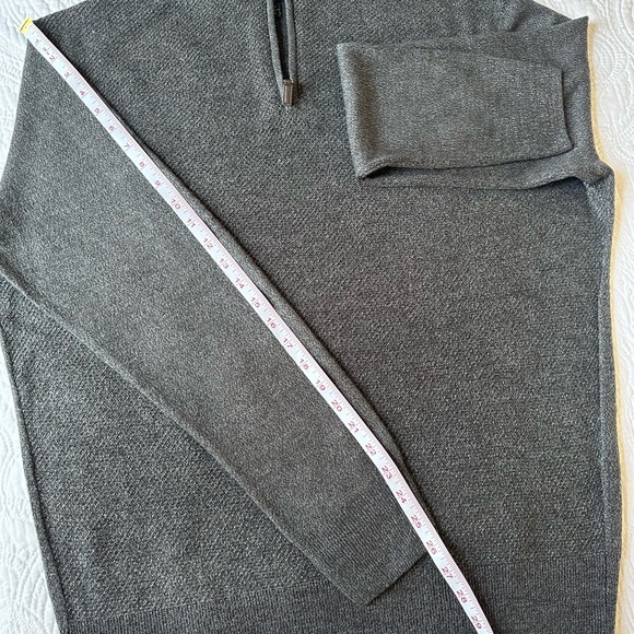 Dockers classic sweater pullover with quarter zipper and long sleeves. Size L. - Picture 10 of 15